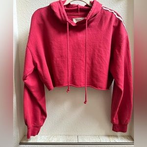Red cropped hoodie, relaxed fit, drawstring, size M